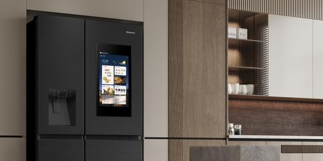 Hisense presenta il frigo con smart display che ti dice cosa mangiare