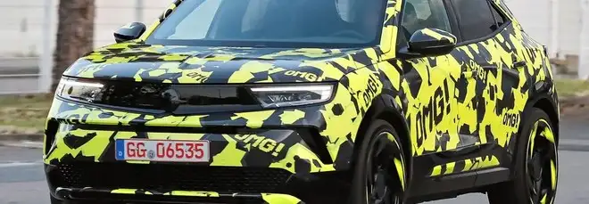 Nuova Opel Mokka GSE è quasi pronta al debutto. Ecco quello che sappiamo