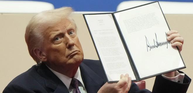 Trump colpisce l'Europa: dazi al 30% dall'1 agosto. Von der Leyen: 