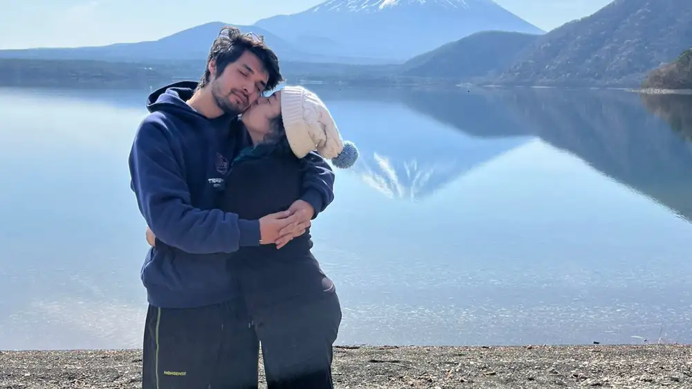 TheAnimeMan & Akidearest get engaged after several years of dating