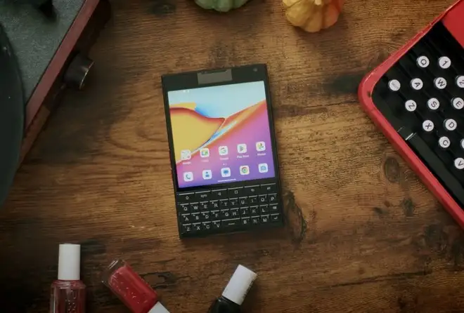 Unihertz Titan 2, specifiche e prezzi dell'erede spirituale di Blackberry Passport