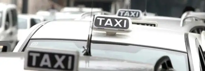 Quanto guadagnano i tassisti in Italia? Ecco le cifre di 7 grandi città