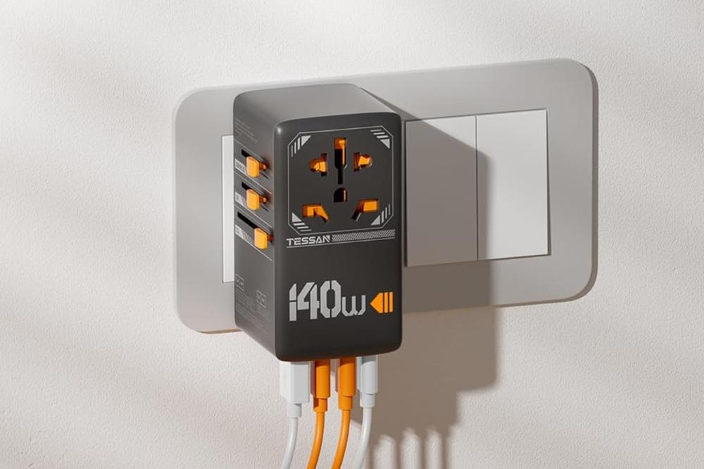 Tessan’s 140W Universal Travel Adapter has hit a new all-time low