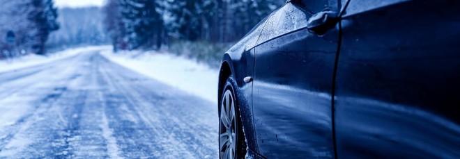 Calze da neve per auto, la soluzione (in offerta) per mettersi in regola dal 15 ottobre