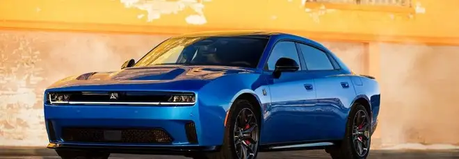 Dodge: presentata la nuova Charger Daytona berlina tre volumi