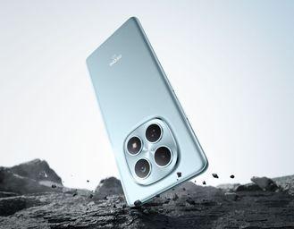 Con Redmi Note 15 Xiaomi promette autonomia, resistenza e durata nel tempo