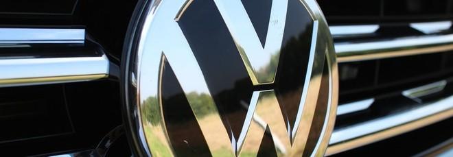 Volkswagen apre all’uso della tecnologia Rivian anche su veicoli non elettrici