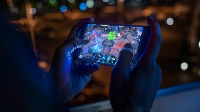 Mercato giochi mobile: aumentano i ricavi, ma calano i grandi successi