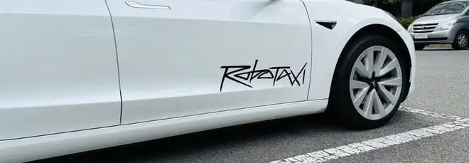 Tesla robotaxi, la grande scommessa di Elon Musk per il futuro
