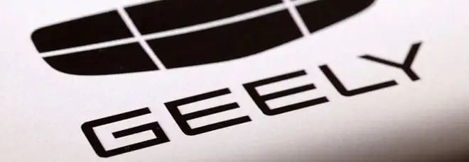 Un piede in due scarpe: Geely prosegue sul doppio binario tra termico ed elettrificazione