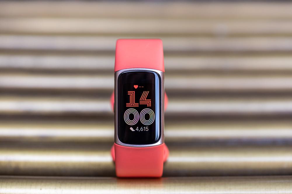 Fitbit’s Charge 6 fitness tracker is at its lowest price ever at Walmart