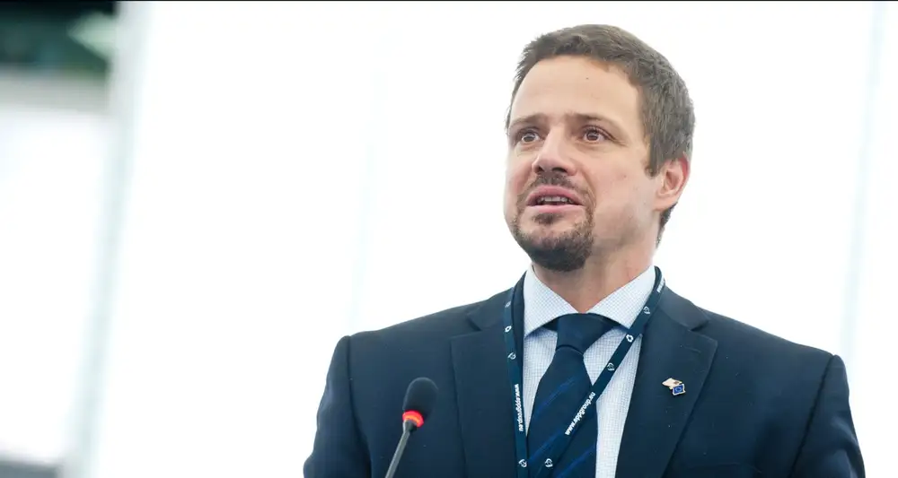 Elezioni in Polonia, Trzaskowski sfida Nawrocki: “Il mio nome è più impronunciabile del tuo”