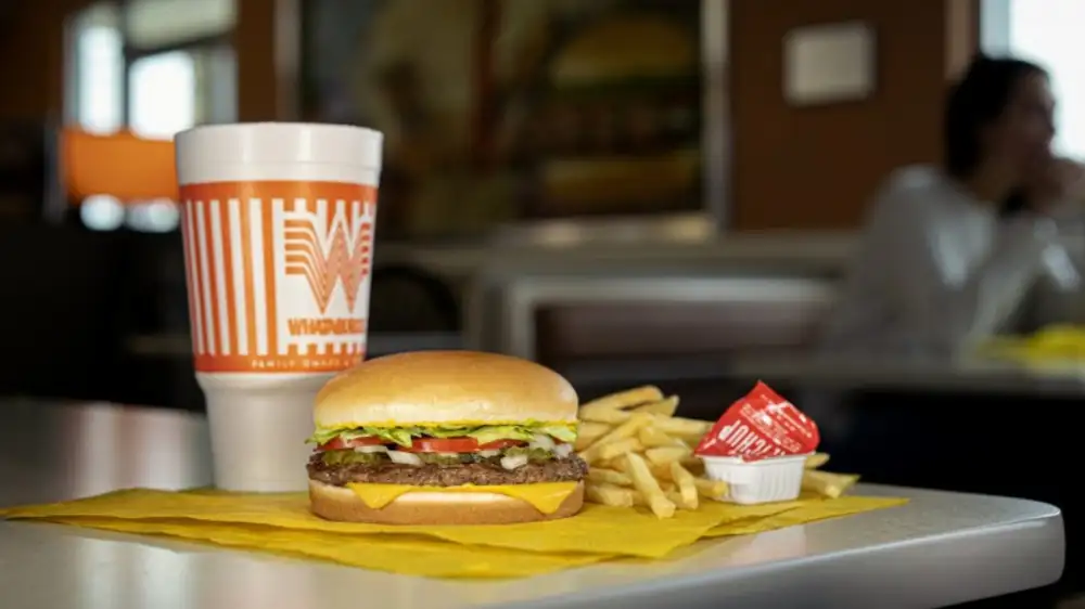 Texas man sues Whataburger for $1M for putting onions on burger