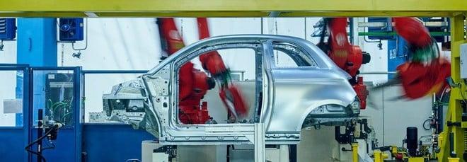 Stellantis, conti in rosso. Perdita netta di 2,3 miliardi di euro nel primo semestre: colpa dei dazi