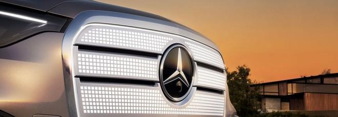 Nuova Mercedes GLC elettrica: griglia illuminata e rivoluzione di stile