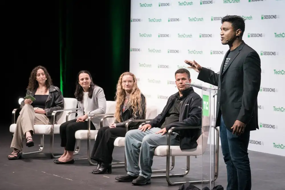 AI startups take to the stage to pitch their companies to a panel of judges