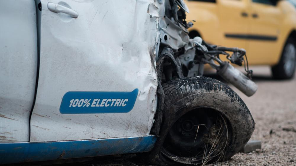 How automakers are reacting to the end of the $7,500 EV tax credit