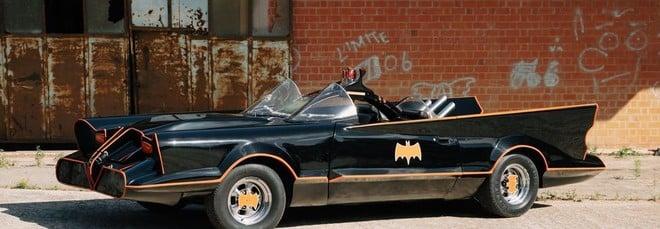 La Batmobile di Adam West va all'asta