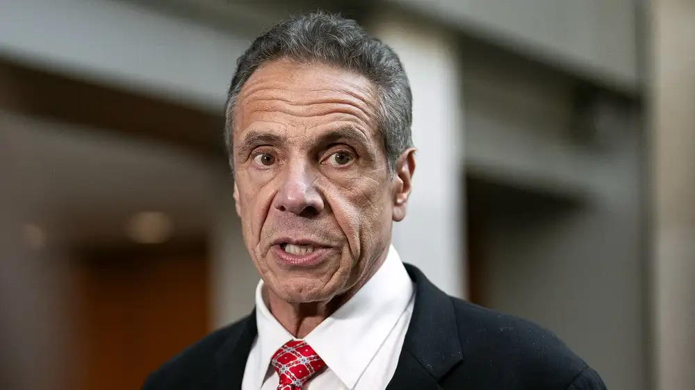 Cuomo Makes 11th-Hour Pass At Female New Yorkers