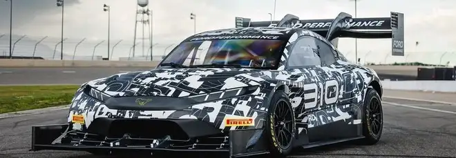 Ford Super Mustang Mach-E, questa è la supercar elettrica per la sfida della Pikes Peak 2025