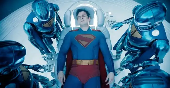 Superman di James Gunn: il nuovo trailer mostra un eroe in crisi
