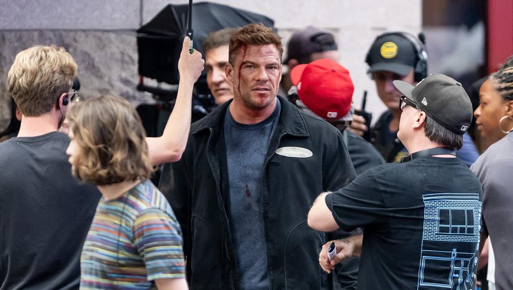 Reacher Star Alan Ritchson Reveals 'Words Have Been Exchanged About Batman,' but It Sounds Like He Won't Play the Caped Crusader in the DCU