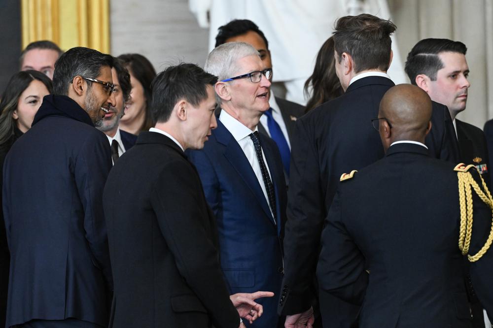 Tim Cook and Sundar Pichai are cowards