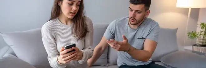 WhatsApp, spiare è reato: fino a 10 anni di carcere per accesso non autorizzato