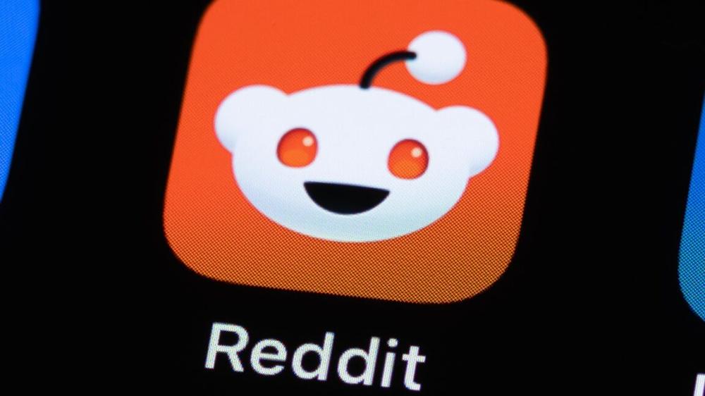 Reddit starts verifying ages of UK users to comply with child-safety law