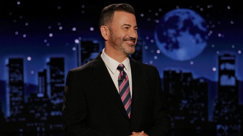 Jimmy Kimmel returns, calls FCC chairman an embarrassment to Republicans