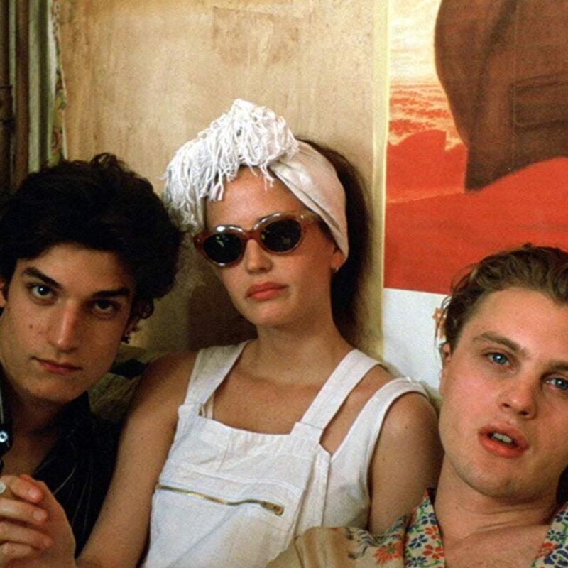 La Gen Z abbandona gli schemi e riscrive le regole del (poli)amore: niente tradimenti, solo consenso