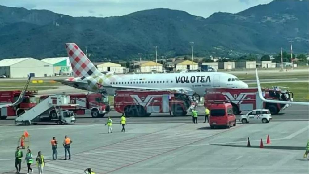 Man chased by police dies after being sucked into airplane engine