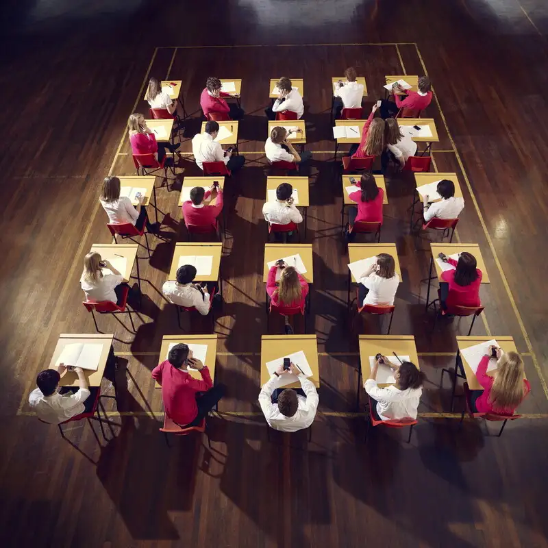 Le 10 tracce di maturità più difficili e oscure dell'ultimo decennio (e voi siete d'accordo?)