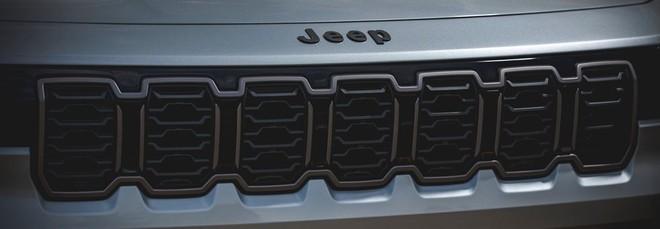 Stellantis, in arrivo nuovi motori ibridi per l'Europa. La nuova Jeep Cherokee ci offre un'anteprima