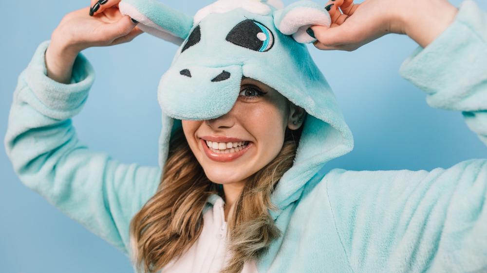 Florida airport is “banning” flyers from wearing pajamas and crocs