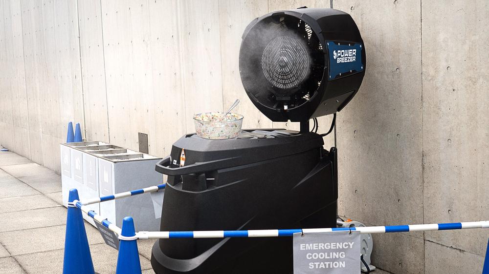 Iowa Opens Emergency Cooling Stations For Mayo-Based Dishes