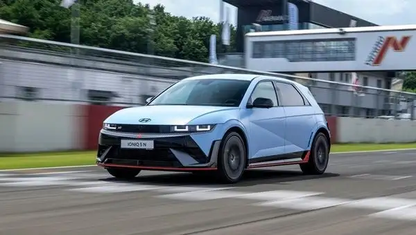 Hyundai N e-Shift e N Active Sound+ per un massimo divertimento anche sulle auto elettriche