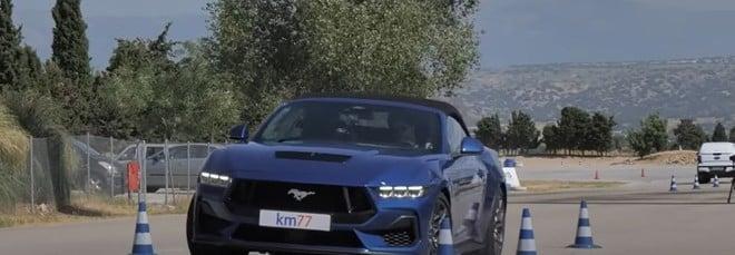 Ford Mustang GT tra slalom e test dell’alce: com’è andata davvero? | Video