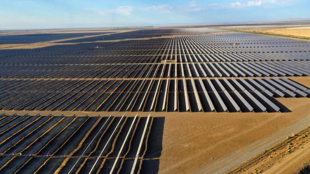 Vast majority of new US power plants generate solar or wind power