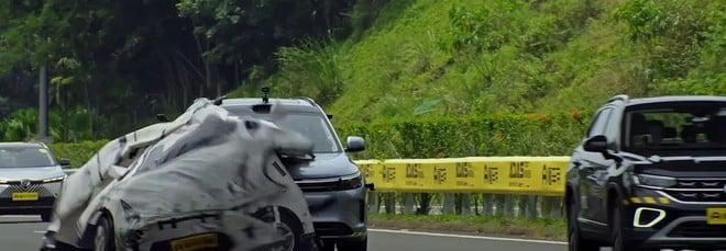 Test ADAS su larga scala in Cina. Tesla sorprende e batte tutti