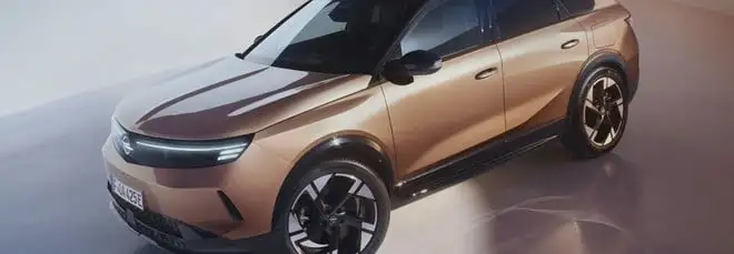 Opel Grandland pronta per le vacanze grazie ai tanti accessori originali