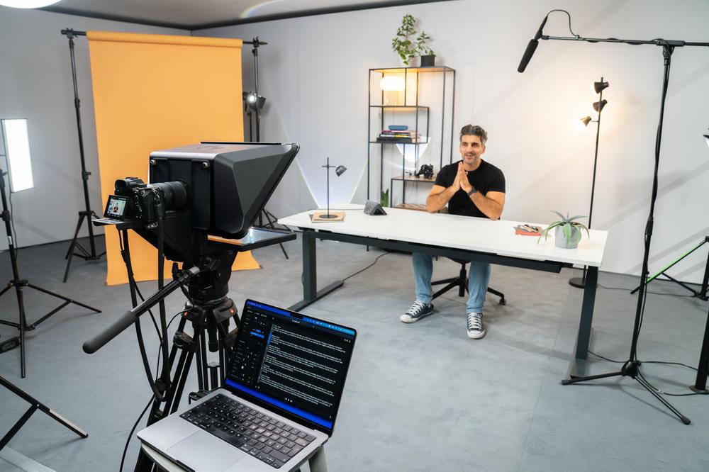 Elgato is launching a bigger teleprompter for presenters, podcasters, and businesses