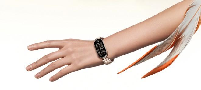 Xiaomi Smart Band 10 Glimmer Edition, l'edizione con finiture di lusso | PREZZO