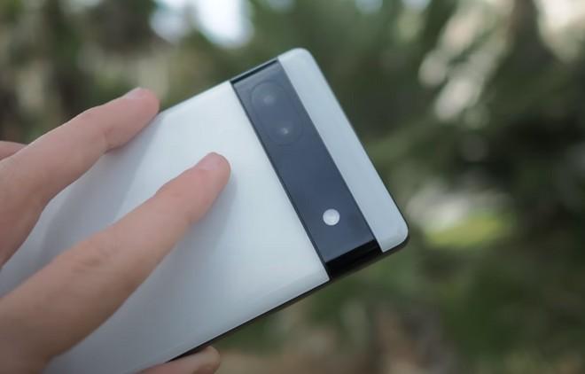 Google rilascia l'aggiornamento per i Pixel con i limiti per la batteria di Pixel 6a