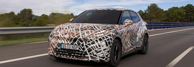 Nuova CUPRA Raval, la piccola elettrica spagnola arriva nel 2026 e costerà da 26.000 euro