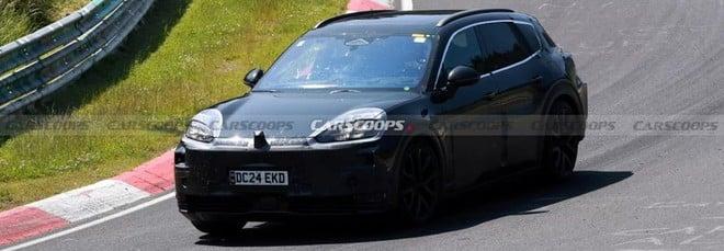 Questa non è una Porsche Cayenne ma la nuova Bentley Elettrica