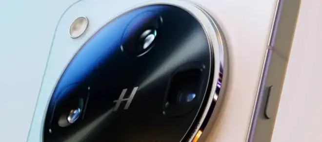 Oppo Find X9 Ultra potrebbe avere due fotocamere Samsung da 200 MP