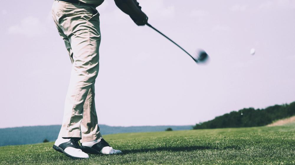 Teen admits causing $160k in damage to golf course after doing donuts because he was “bored”