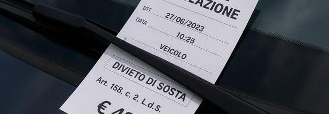 Attenzione alle finte multe sul parabrezza: la nuova truffa colpisce gli automobilisti di Firenze