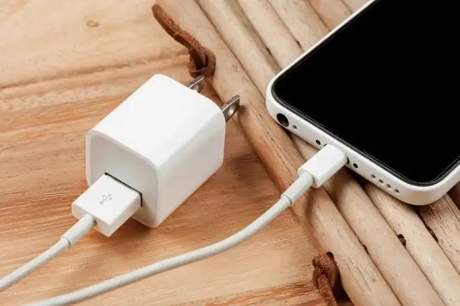 Batterie Si-C inarrestabili: nel 2026 smartphone con oltre 8.000 mAh | Rumor